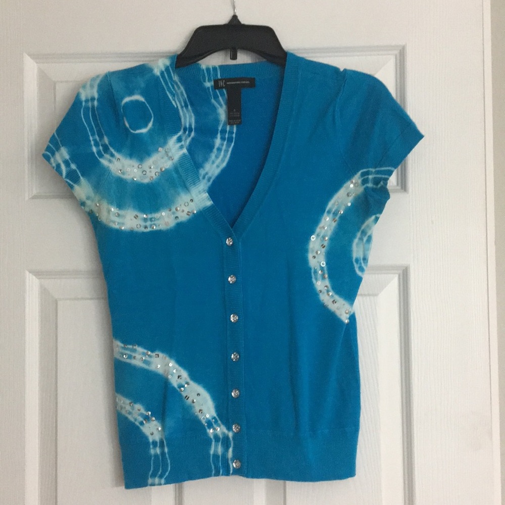 Gorgeous teal shirt sleeve light sweater